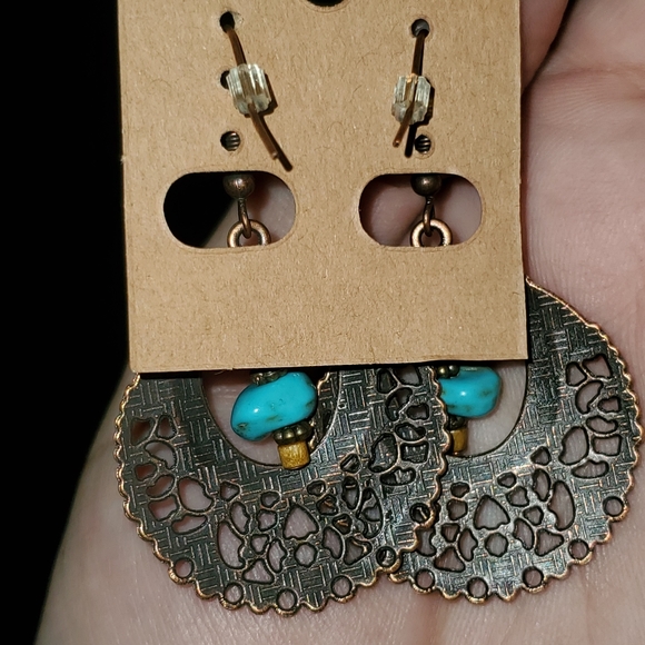 Copper tone and turquoise stone bohemian earrings - Picture 2 of 2